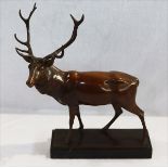 Bronze Skulptur 'Hirsch', auf schwarzem Marmorsockel, schöne Patina, H 36 cm, B 30 cm