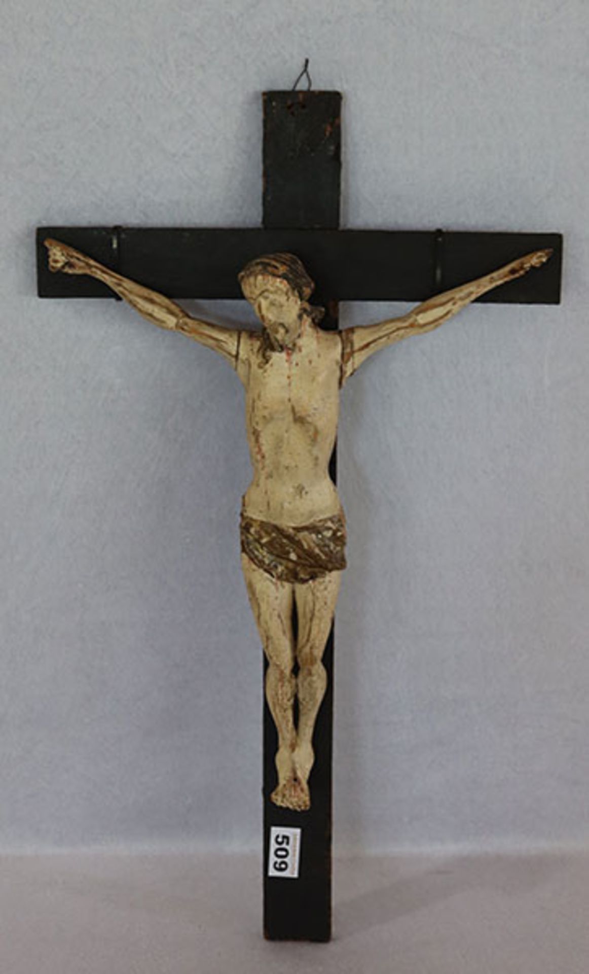 Holzkreuz mit Korpus Christi, gefaßt, beschädigt und Fassung stark berieben, 61 cm x 36 cm, starke