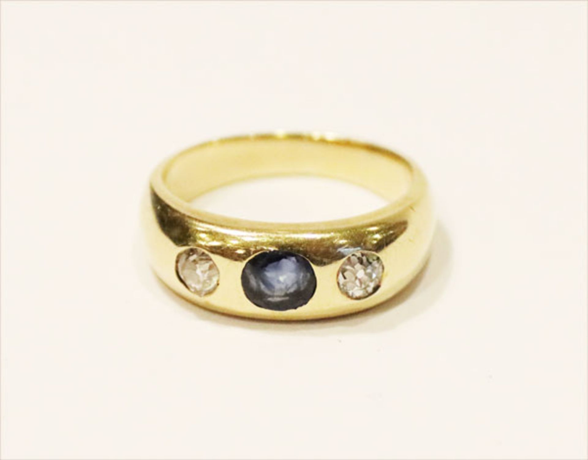 14 k Gelbgold Bandring mit Safir und 2 Altschliff Diamanten, 5,3 gr., Gr. 48