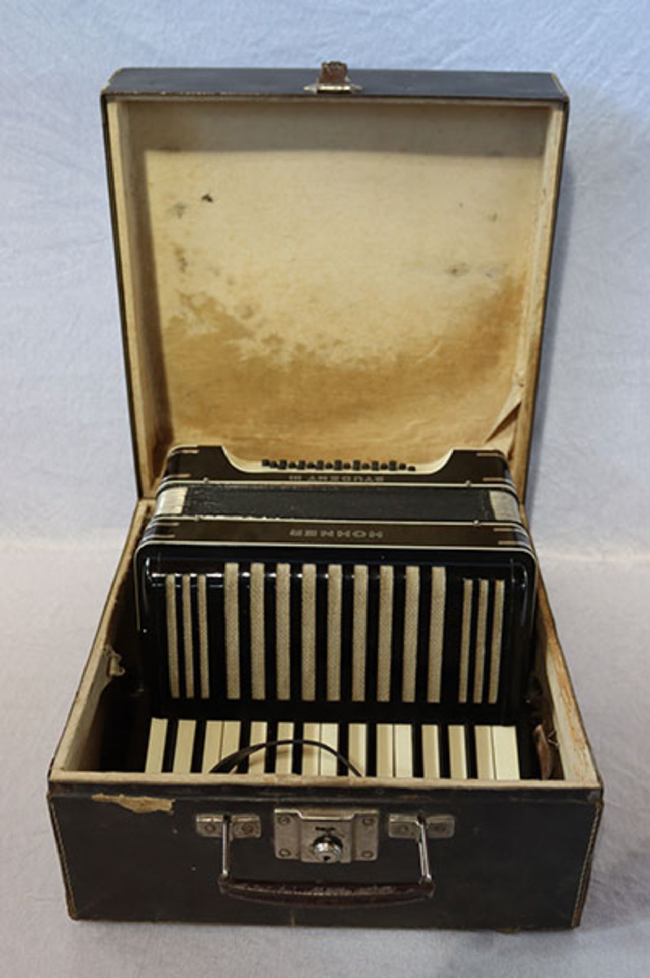 Hohner Zieharmonika Sudent III, mit Koffer, bespielt, Funktion nicht geprüft, Alters- und