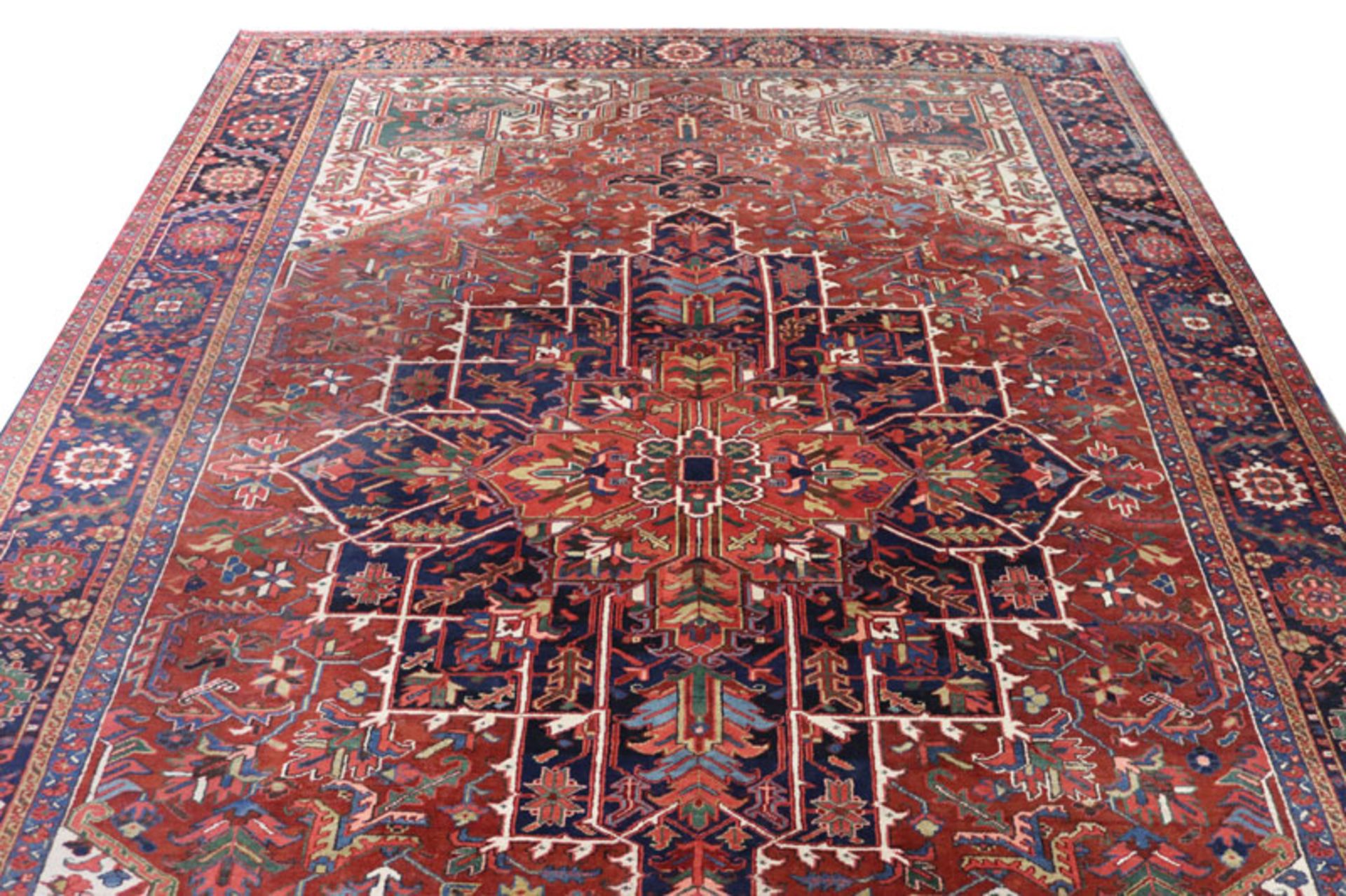 Teppich, Heriz, rot/beige/bunt, Gebrauchsspuren, 400 cm x 294 cm