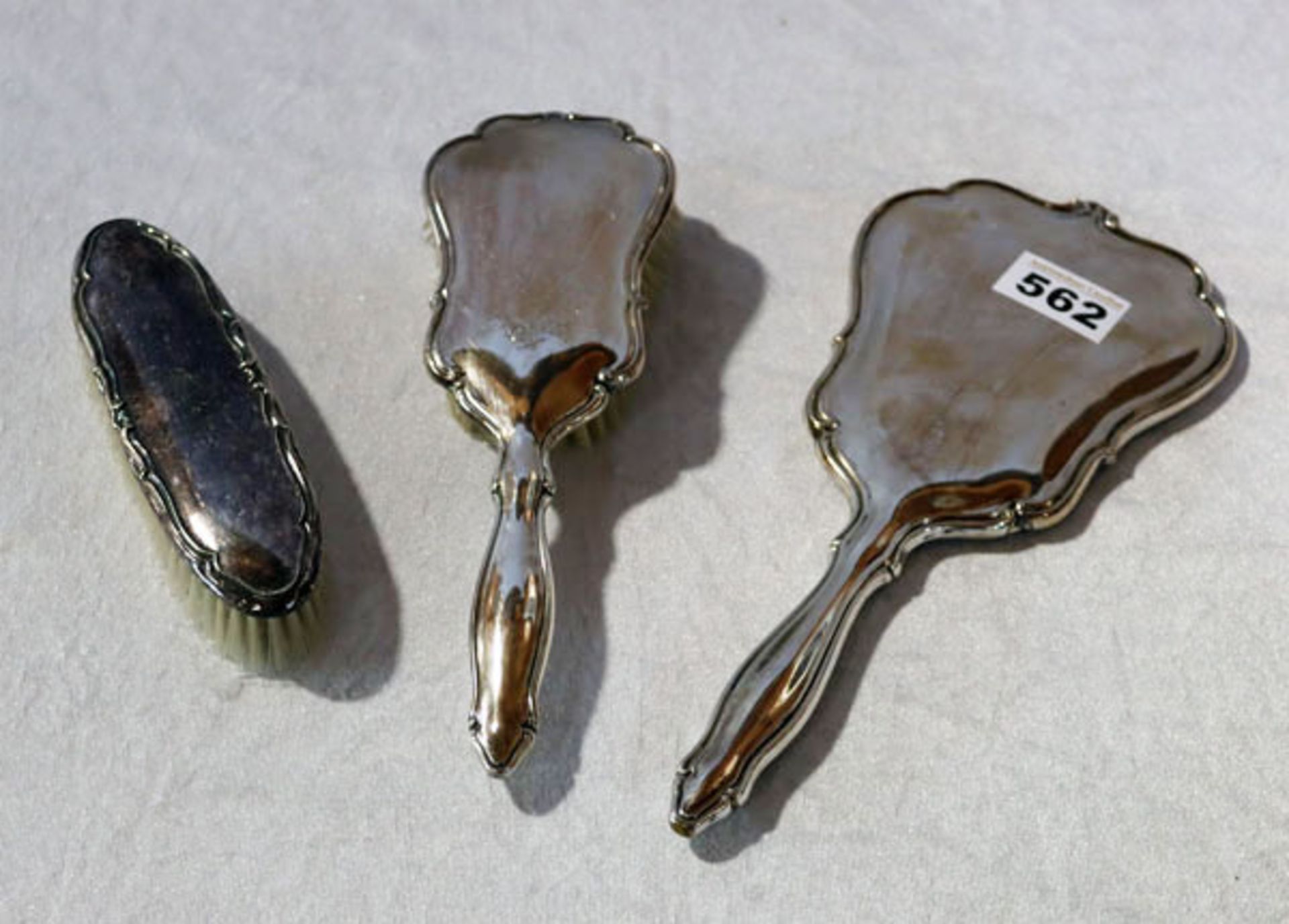 Bürstengarnitur, 3-teilig, 835 Silber, graviert 'Christa', Gebrauchsspuren
