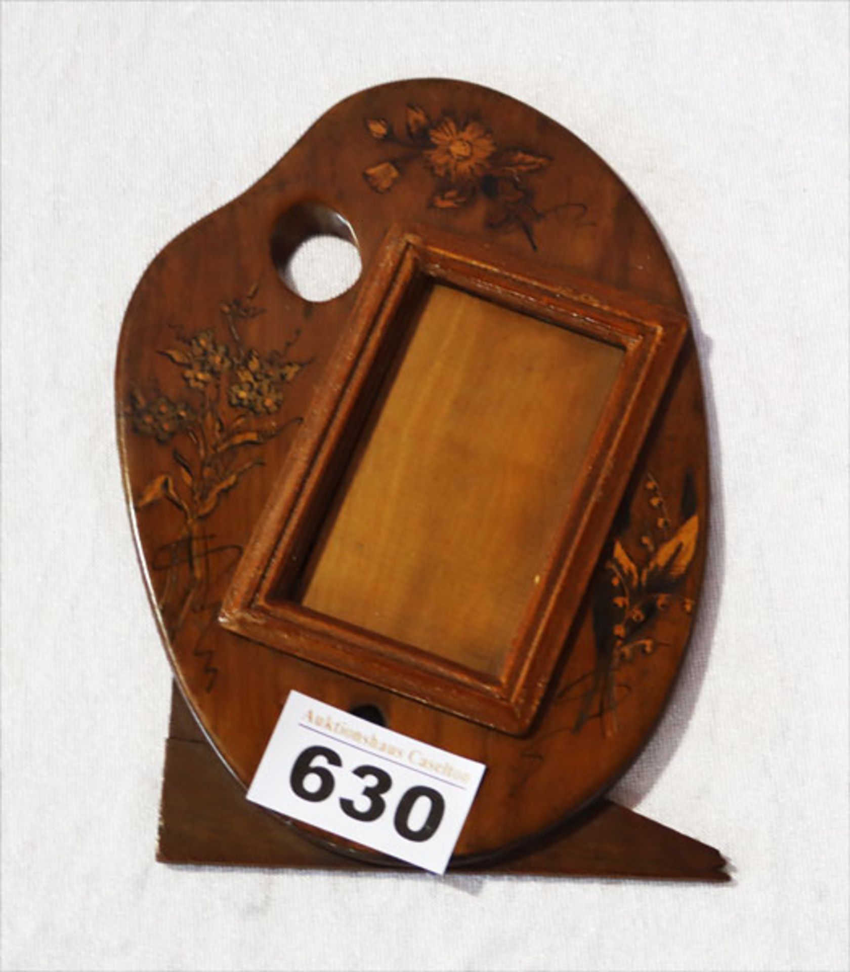 Ausgefallener Holz Fotorahmen mit Blumendekor, bestossen, nicht komplett, 16 cm x 11 cm,