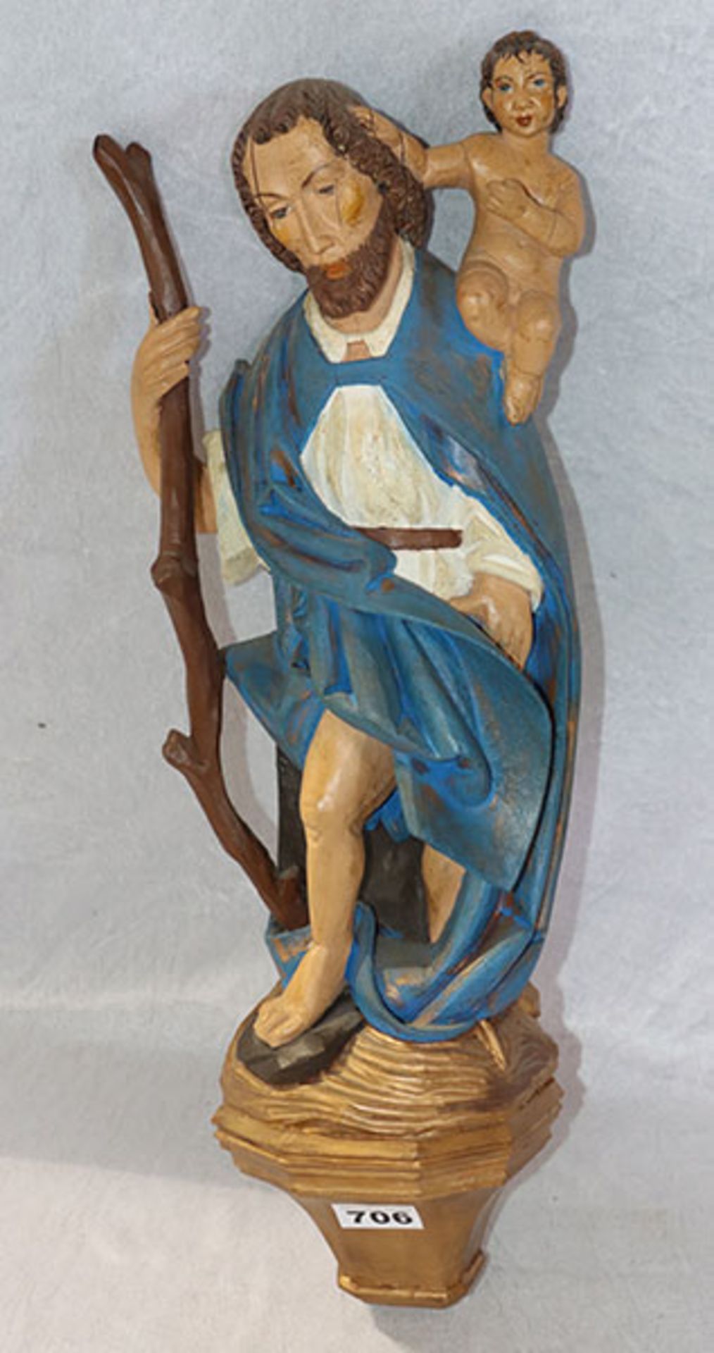 Holzfigur 'Heiliger Christophorus', auf Wandsockel, farbig gefaßt, H 58 cm, teils berieben,