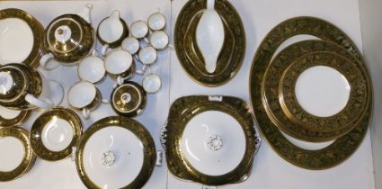 55 pieces of Wedgwood green banded table porcelain in Florentine pattern W4170, comprising; three