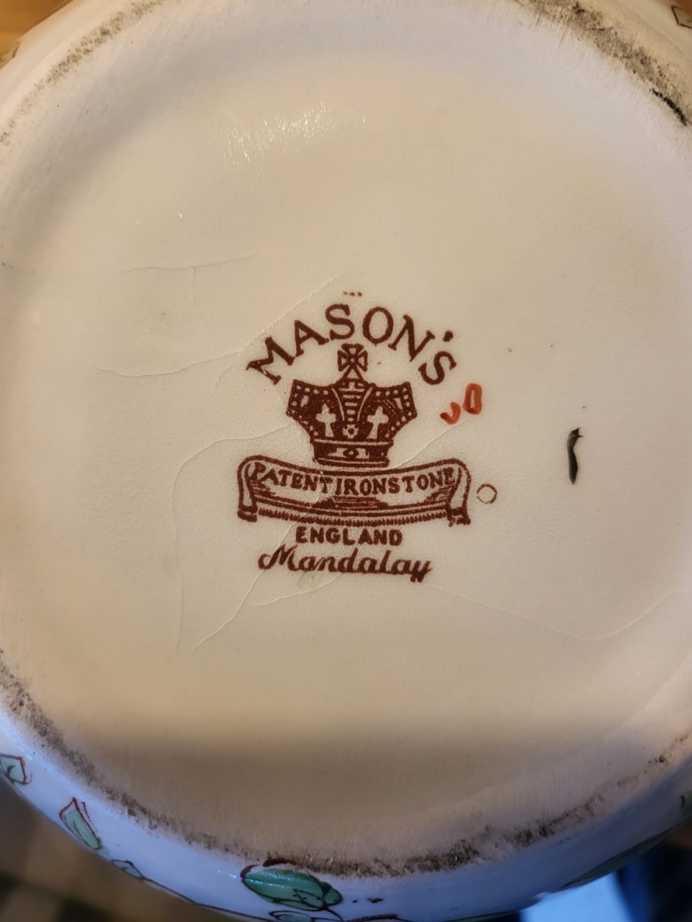 58 pieces of Masons Ironstone Mandalay pattern tableware, including a range of bowls and plates, a - Image 15 of 32