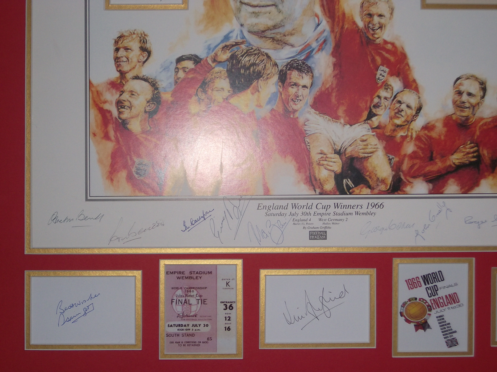 ENGLAND 1966 WORLD CUP WINNERS FULLY AUTOGRAPHED DISPLAY - Image 5 of 7