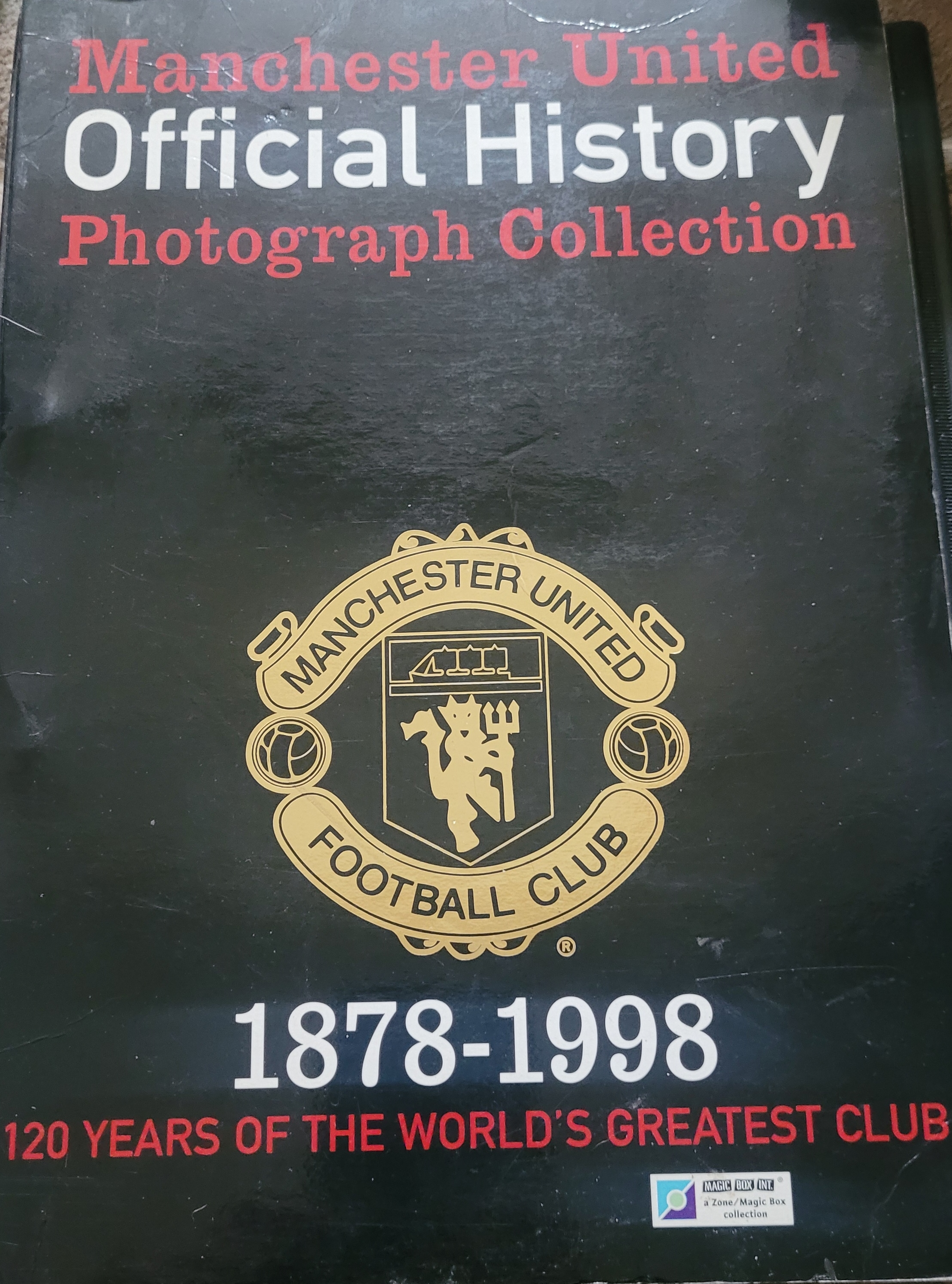 MANCHESTER UNITED OFFICIAL HISTORY PHOTOGRAPH COLLECTION