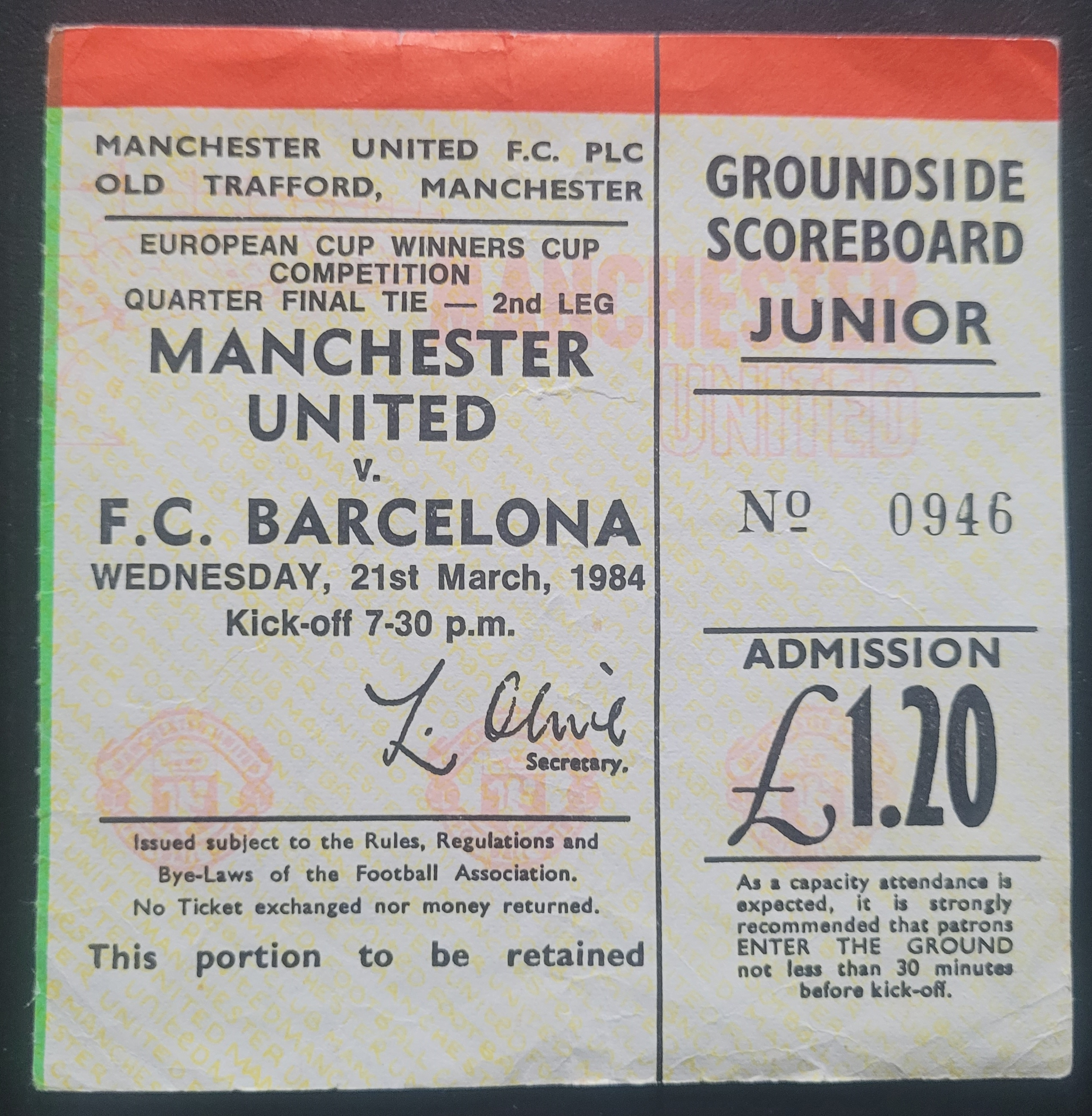 1984 MANCHESTER UNITED V BARCELONA ECWC TICKET - MARADONA PLAYING FOR BARCELONA