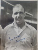 CRICKET LES AMES ORIGINAL AUTOGRAPHED PRESS PHOTO ( KENT & ENGLAND )