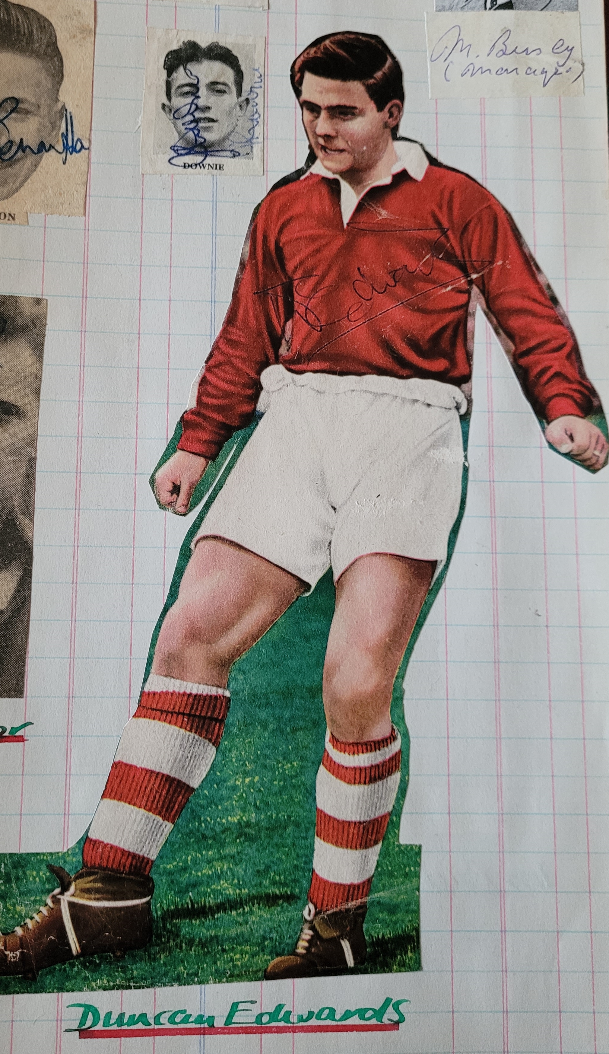 BOOK CONTAINING OVER 1,300 AUTOGRAPHED PICTURES INC' 4 OF MANCHESTER UNITED'S DUNCAN EDWARDS - Image 4 of 160