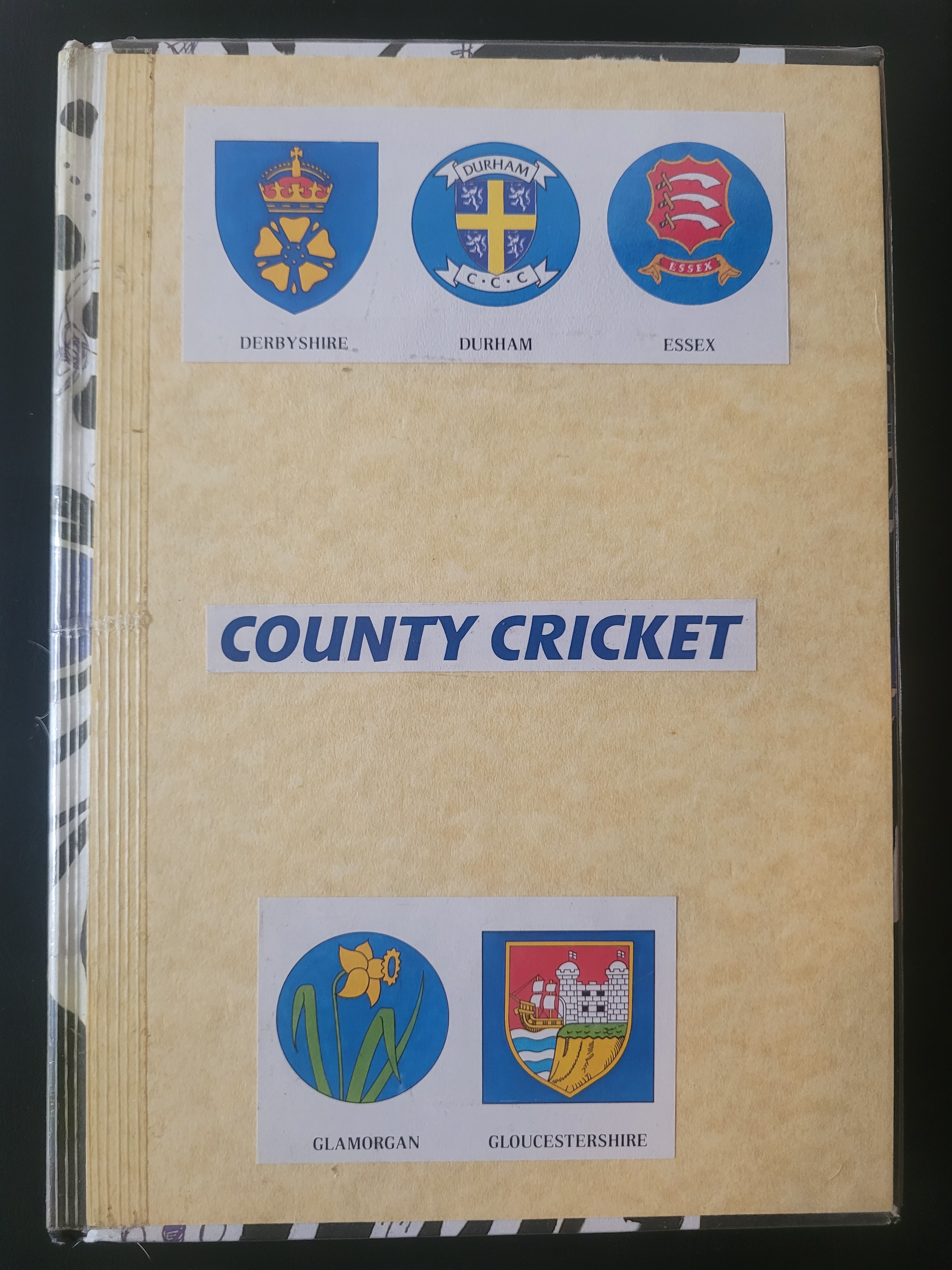 CRICKET AUTOGRAPH BOOK DERBYSHIRE, DURHAM, ESSEX, GLAMORGAN & GLOUCESTERSHIRE