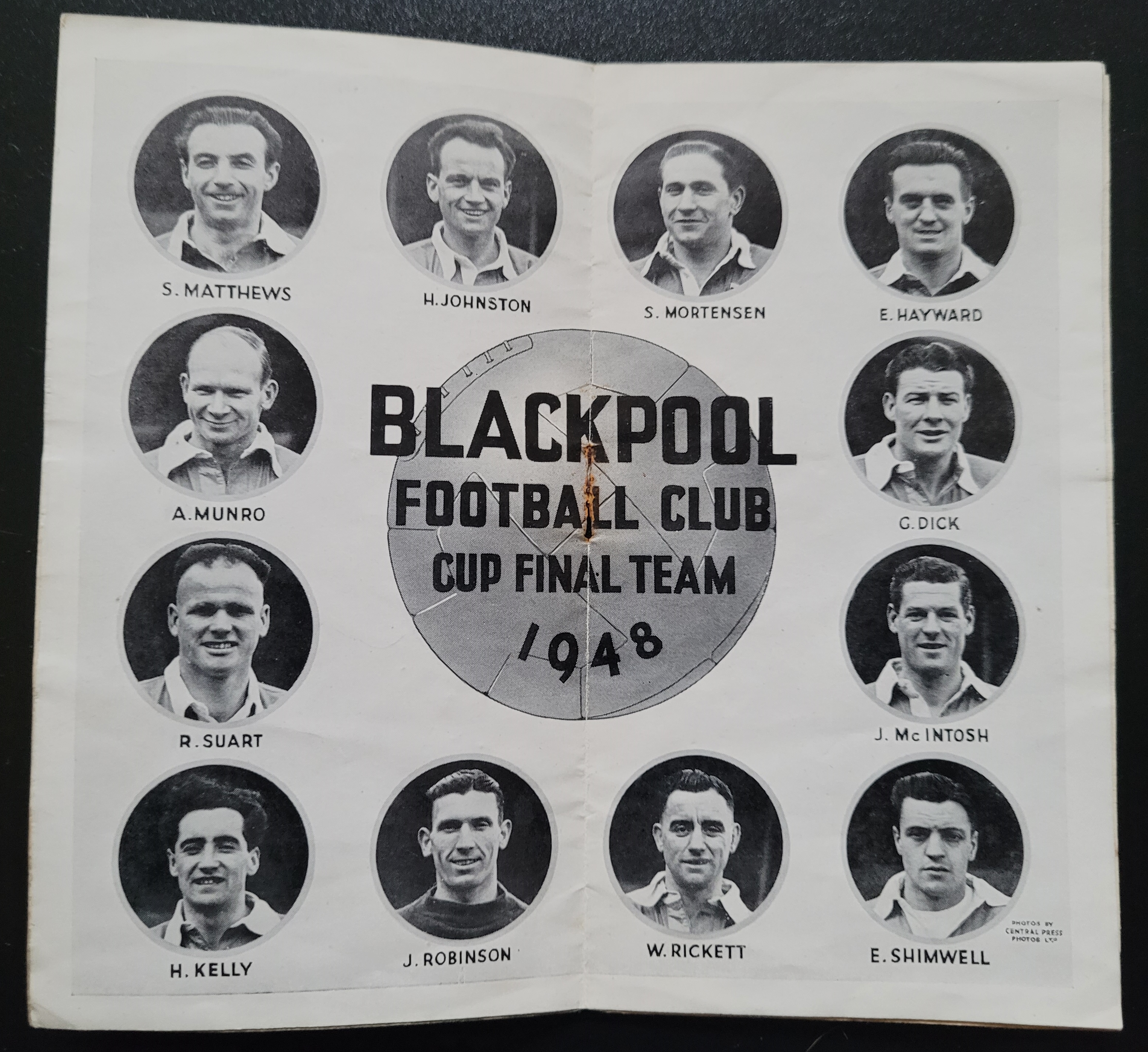 1948 FA CUP FINAL BLACKPOOL V MANCHESTER UNITED SMALL BROCHURE & TICKET FOR THE FINAL - Image 2 of 2