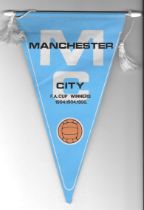 VINTAGE MANCHESTER CITY PENNANT