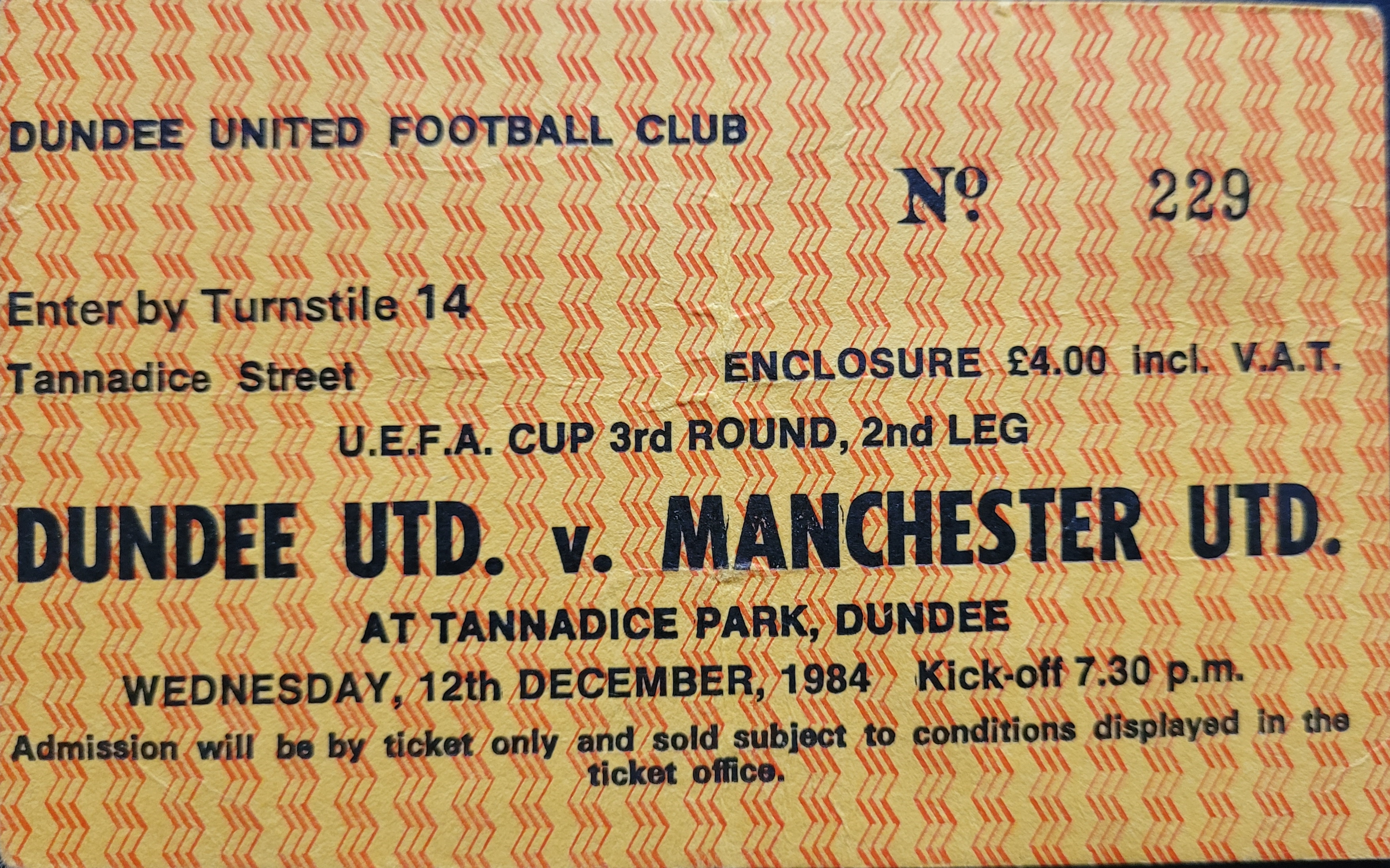 1984-85 DUNDEE UNITED V MANCHESTER UNITED UEFA CUP TICKET