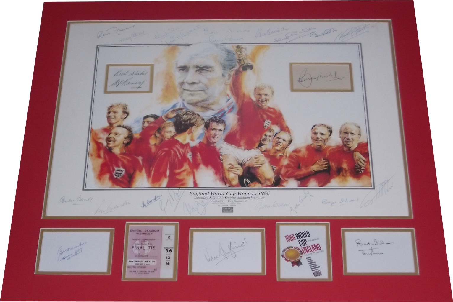 ENGLAND 1966 WORLD CUP WINNERS FULLY AUTOGRAPHED DISPLAY