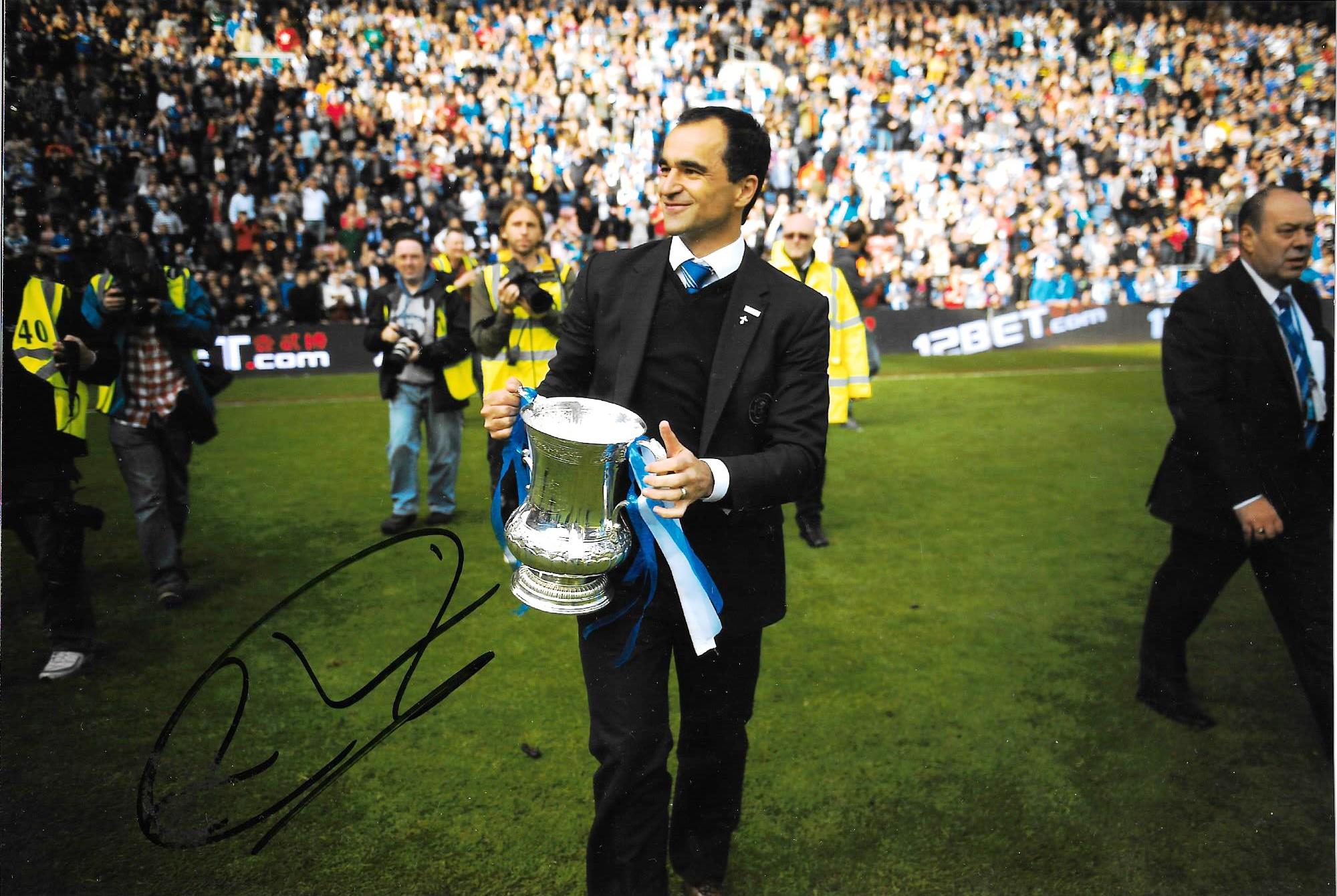 WIGAN ATHLETIC - ROBERTO MARTINEZ 2013 FA CUP FINAL SIGNED PHOTO