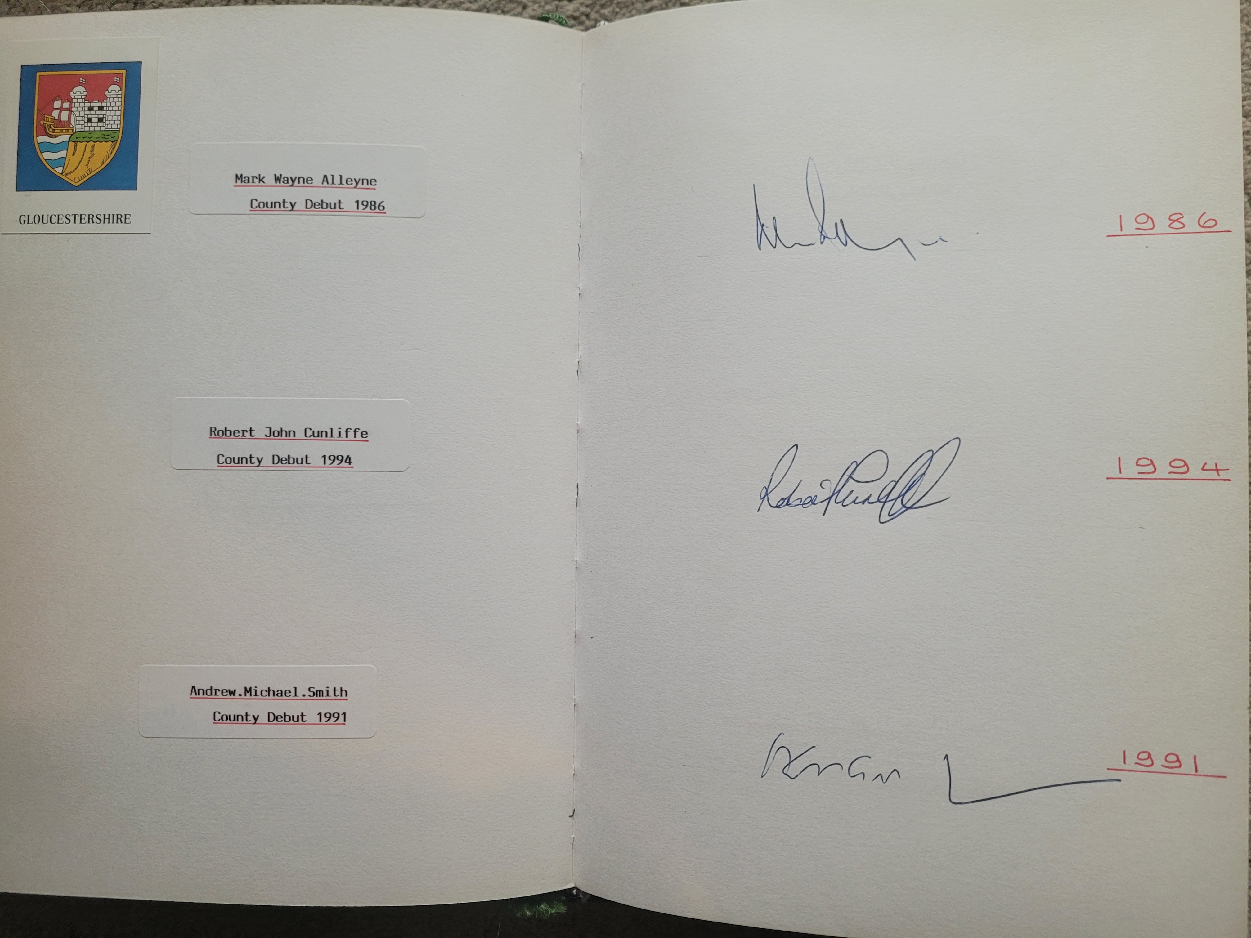 CRICKET AUTOGRAPH BOOK DERBYSHIRE, DURHAM, ESSEX, GLAMORGAN & GLOUCESTERSHIRE - Image 10 of 11