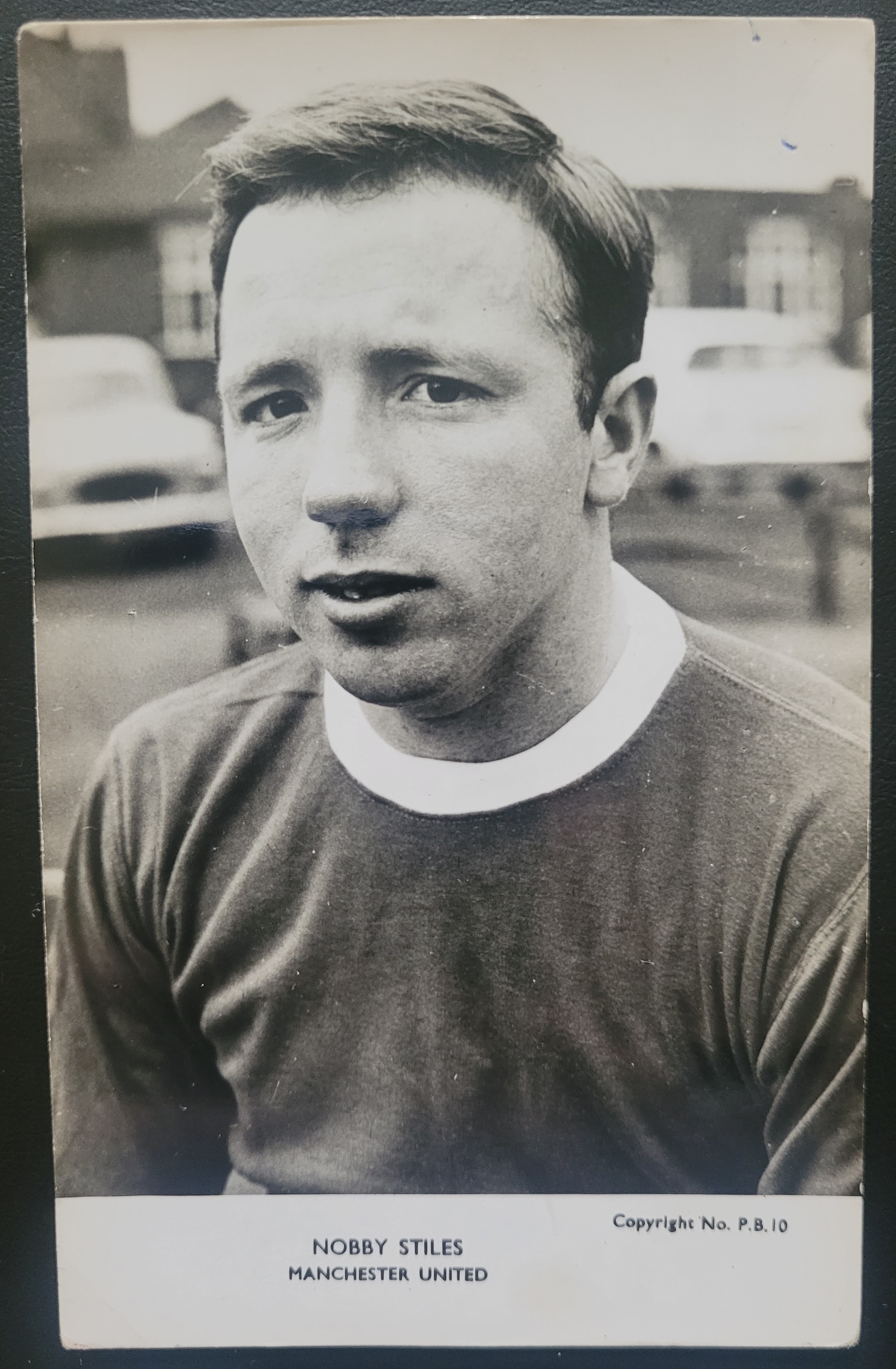 MANCHESTER UNITED EARLY 1960'S NOBBY STILES POSTCARD