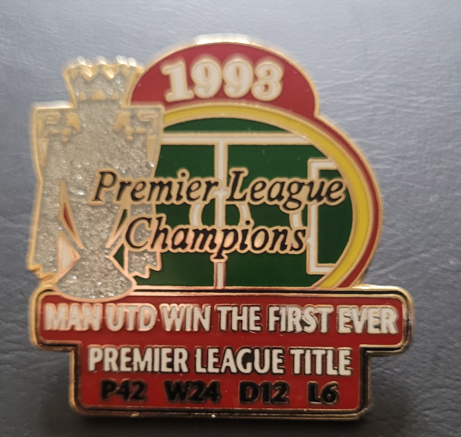 MANCHESTER UNITED 1993 PREMIER LGE CHAMPIONS LARGE BADGE