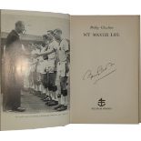 MANCHESTER UNITED & ENGLAND BOBBY CHARLTON AUTOGRAPHED BOOK