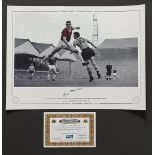 MANCHESTER UNITED BILL FOULKES AUTOGRAPHED LARGE PHOTO