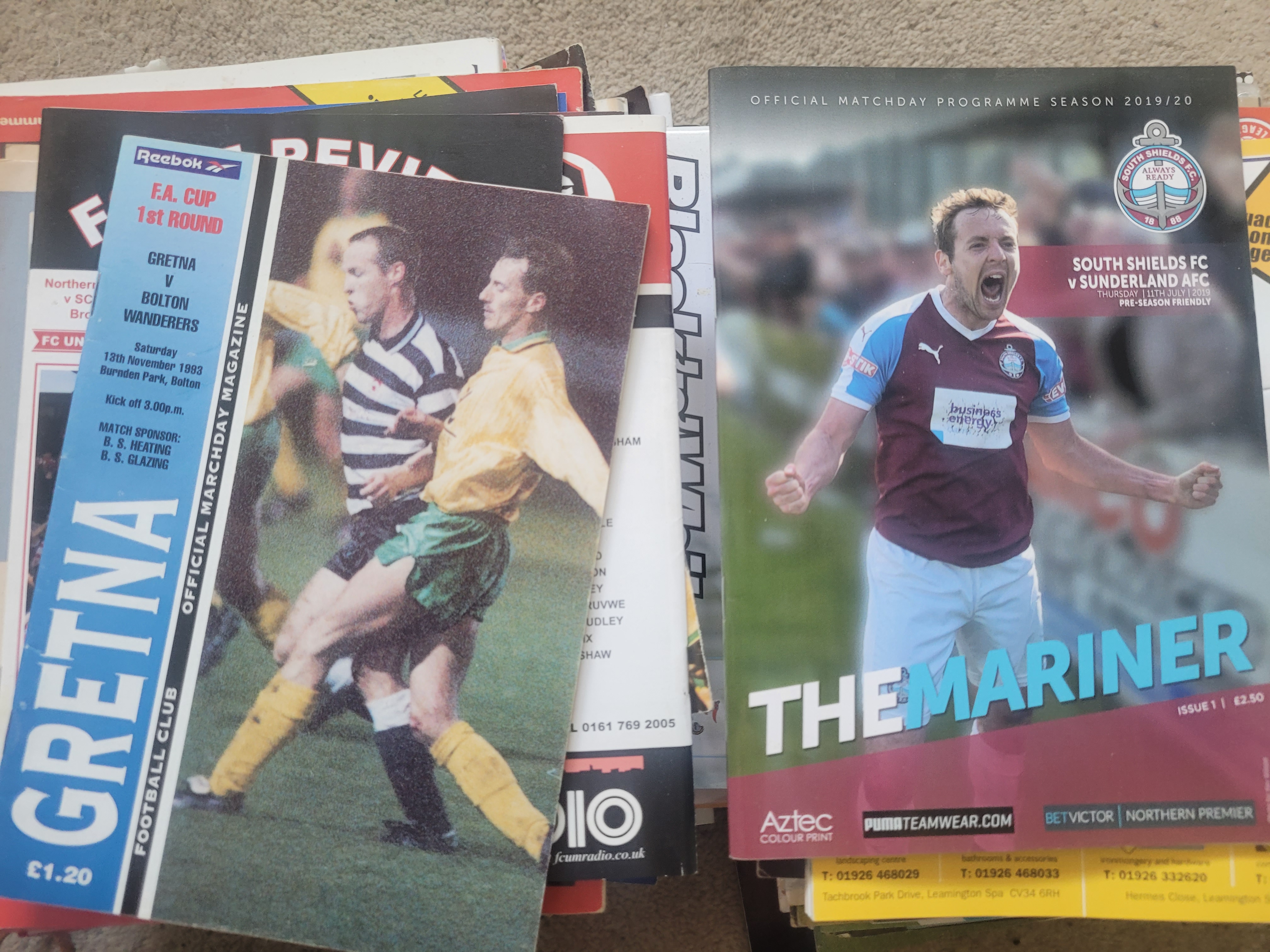 LARGE COLLECTION OF FOOTBALL PROGRAMMES X 582 - Image 3 of 18