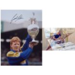 LEEDS UNITED GORDON STRACHAN LARGE AUTOGRAPHED PHOTO