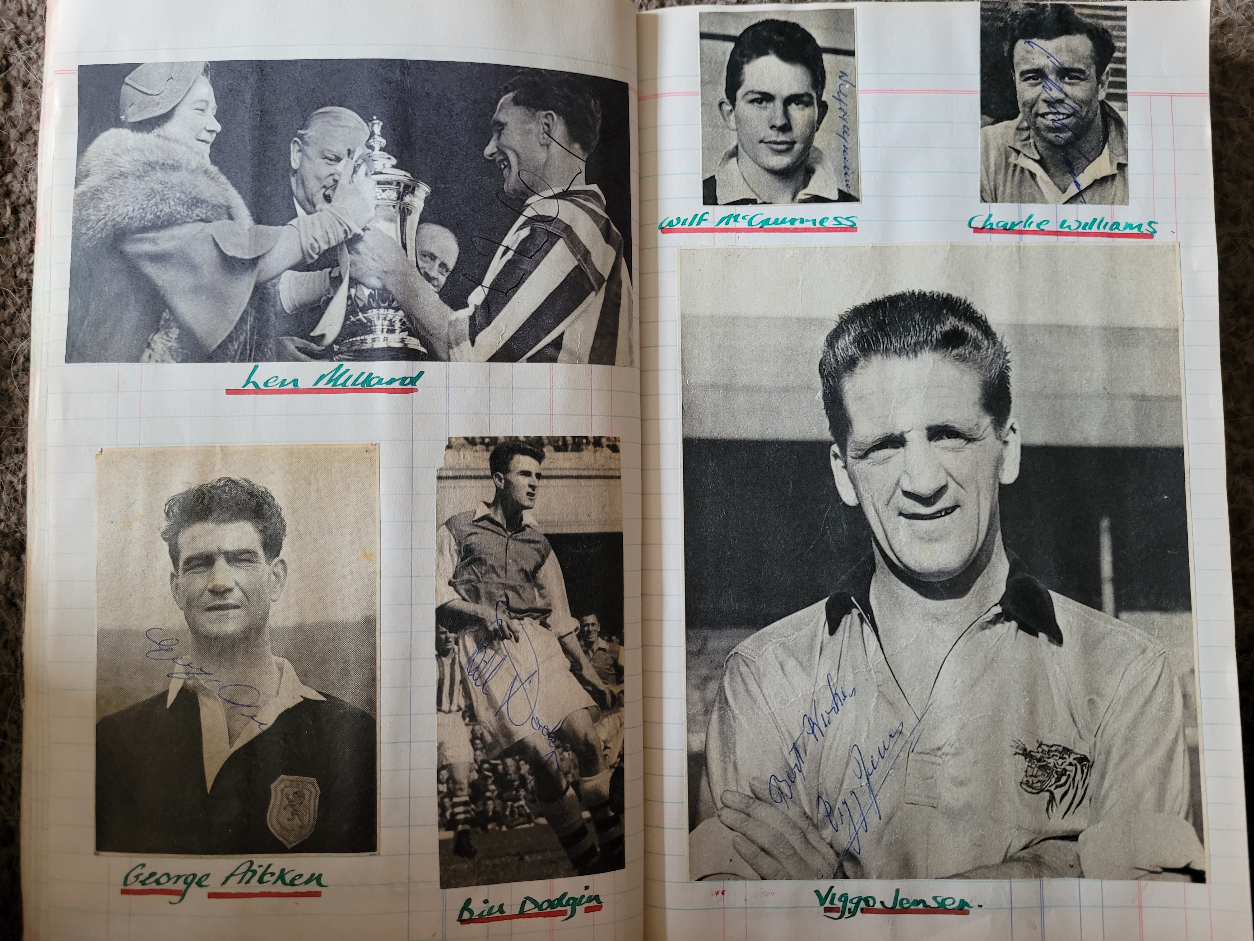 BOOK CONTAINING OVER 1,300 AUTOGRAPHED PICTURES INC' 4 OF MANCHESTER UNITED'S DUNCAN EDWARDS - Image 90 of 160