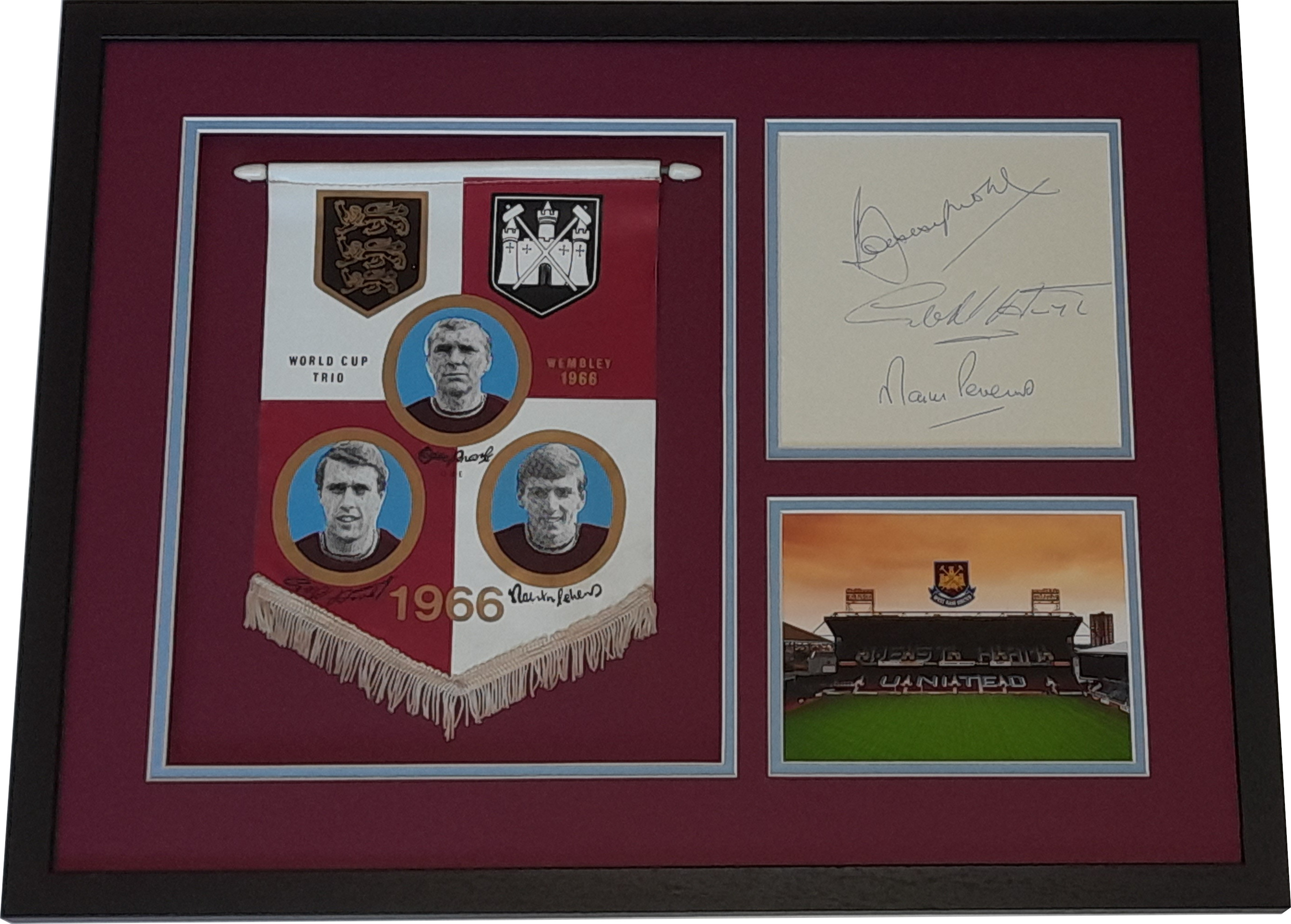 WEST HAM UNITED & ENGLAND 1966 WORLD CUP WINNERS BOBBY MOORE, GEOFF HURST & MARTIN PETERS AUTOGRAPHS