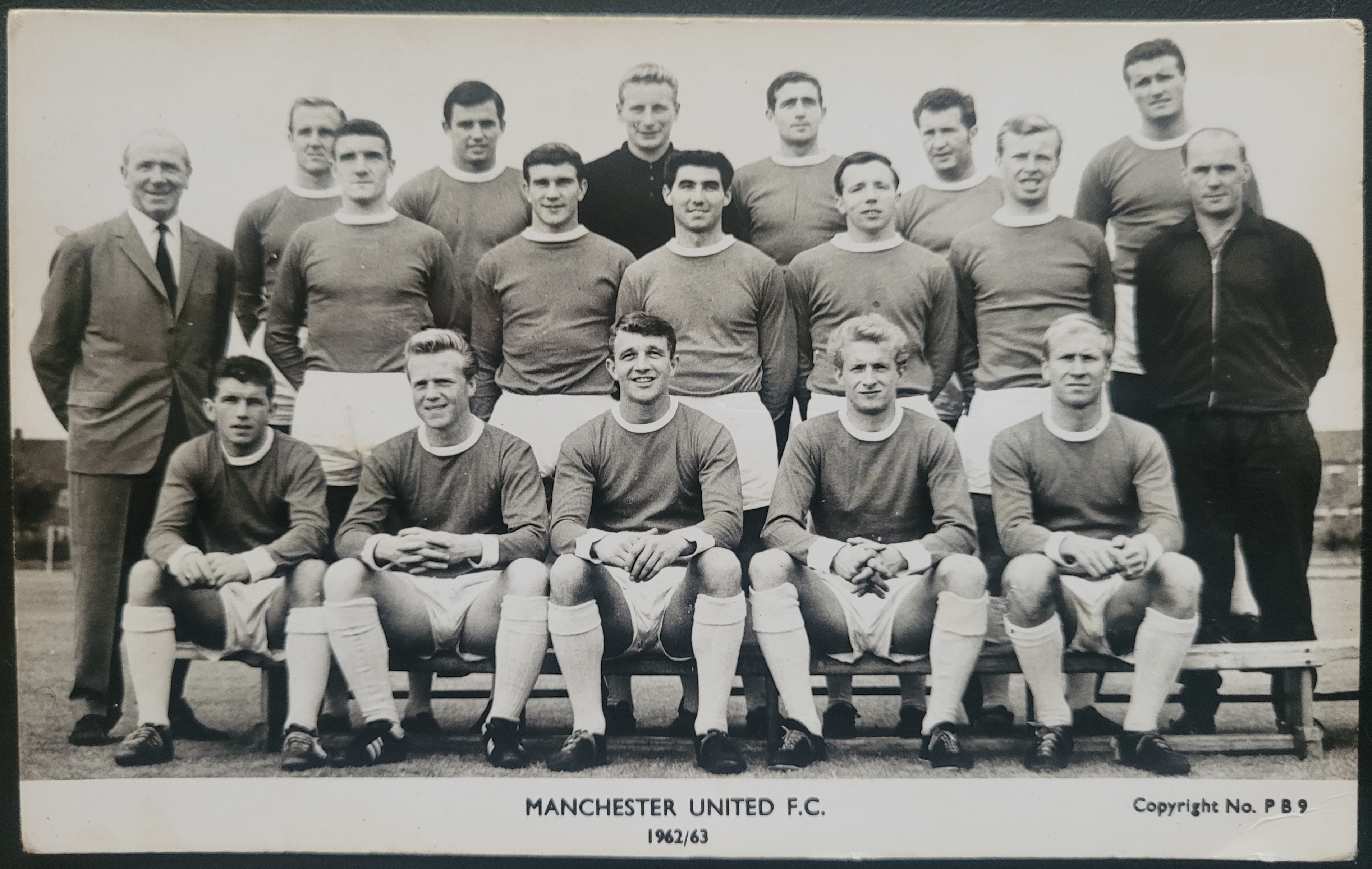 MANCHESTER UNITED ORIGINAL 1962-63 POSTCARD