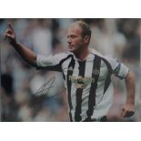 NEWCASTLE UNITED ALAN SHEARER LARGE AUTOGRAPHED PHOTO