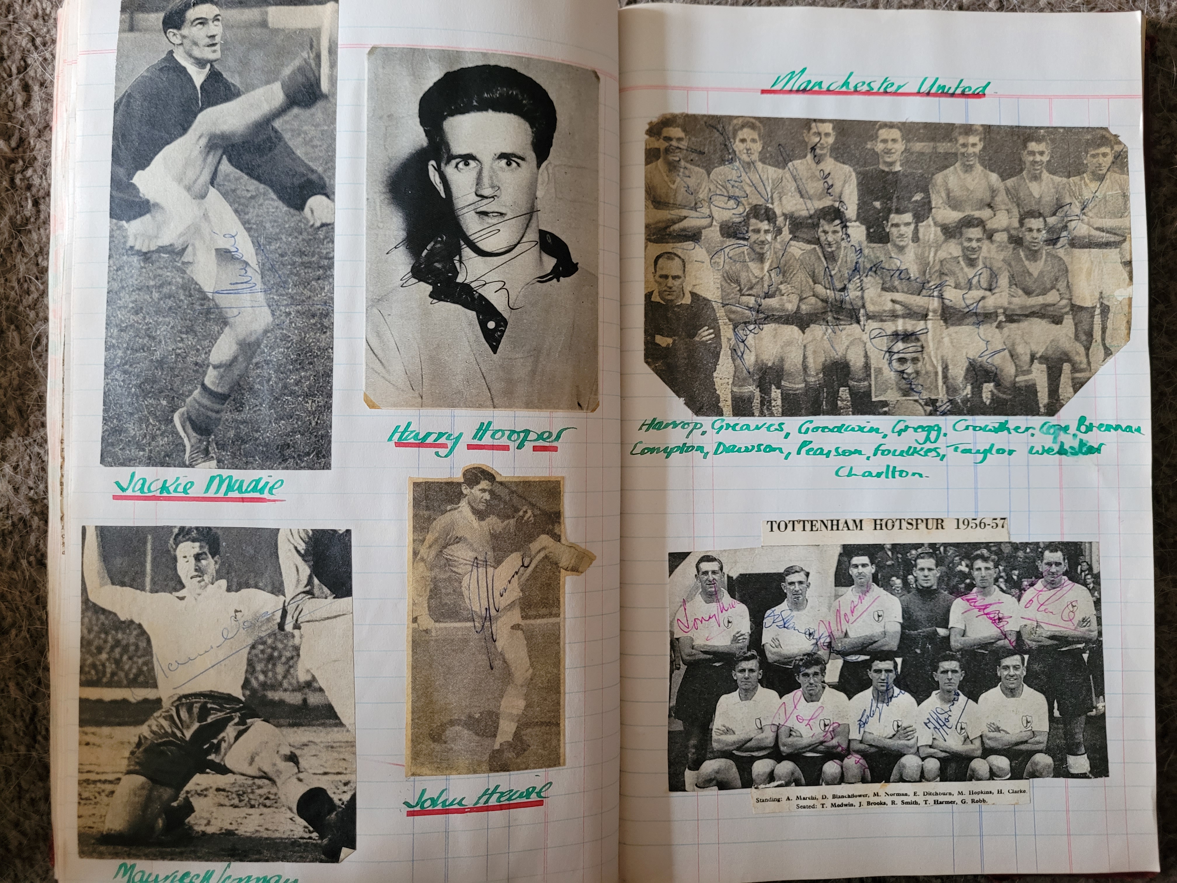 BOOK CONTAINING OVER 1,300 AUTOGRAPHED PICTURES INC' 4 OF MANCHESTER UNITED'S DUNCAN EDWARDS - Image 130 of 160