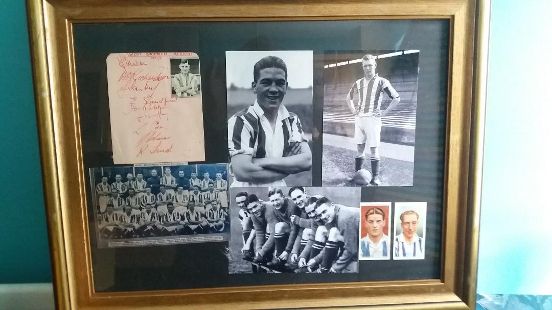 1936-37 WEST BROMWICH ALBION TEAM AUTOGRAPHS FRAMED DISPLAY