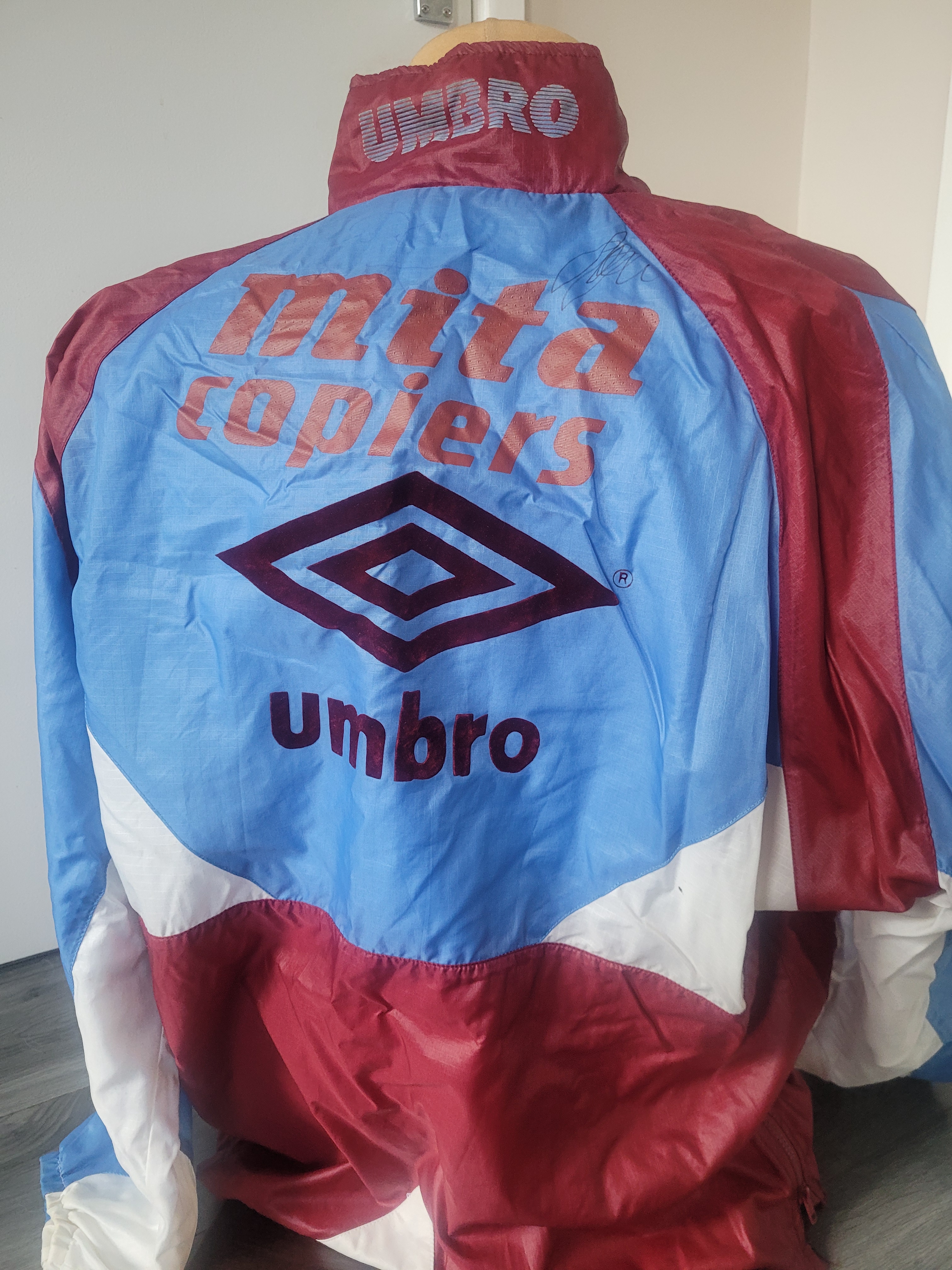 VINTAGE ASTON VILLA WATERPROOF JACKET - Image 3 of 6