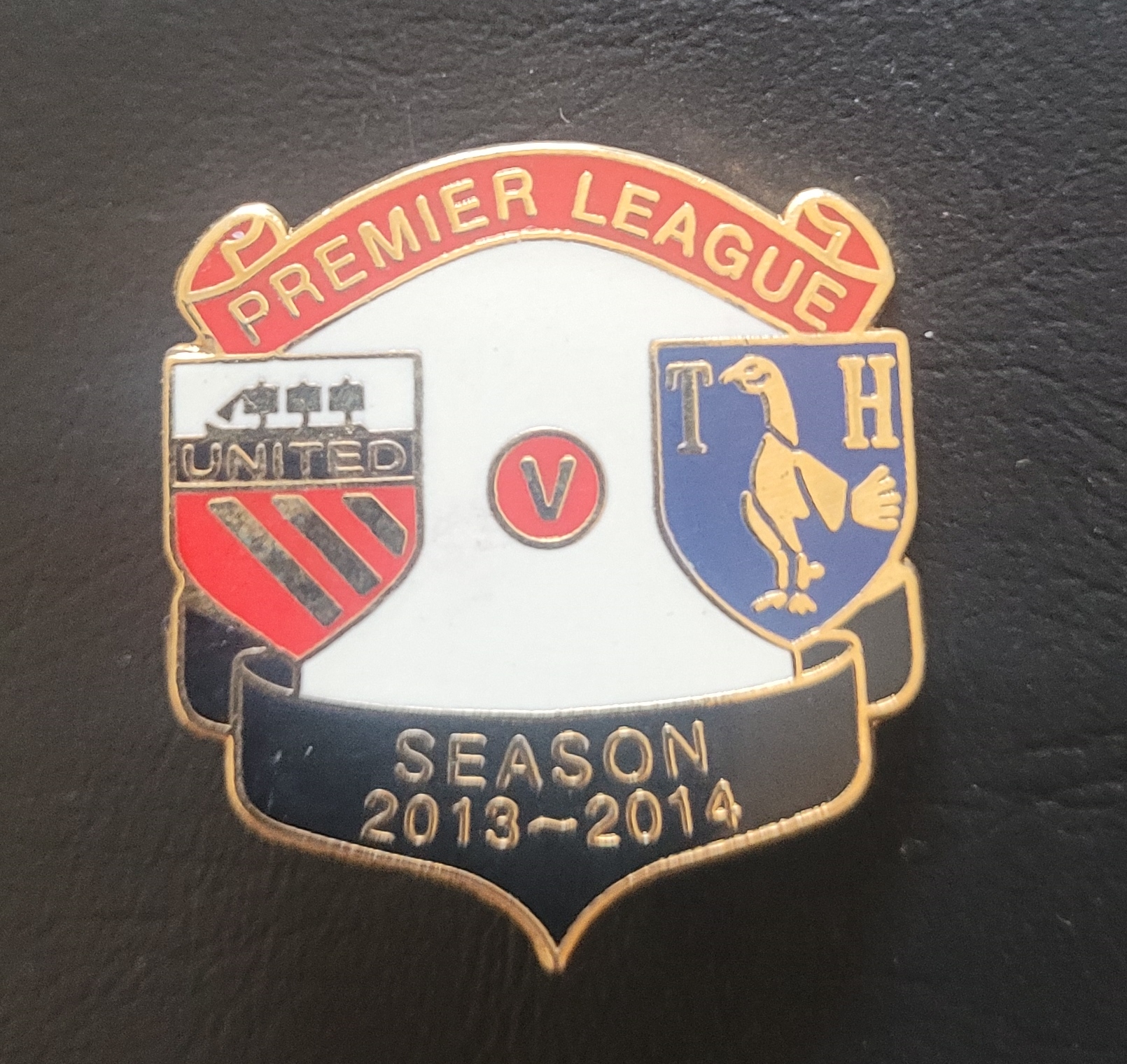 2013-14 PREMIER LGE MANCHESTER UNITED V TOTTENHAM HOTSPUR BADGE