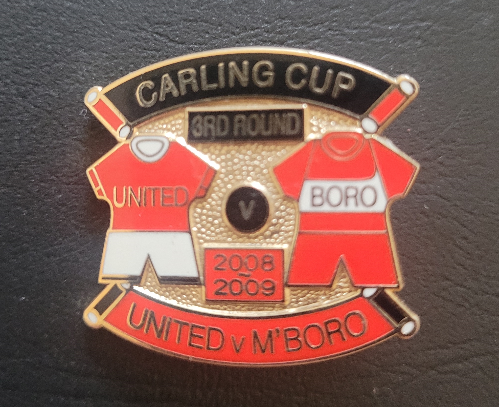 2008-09 CARLING CUP MANCHESTER UNITED V MIDDLESBROUGH BADGE