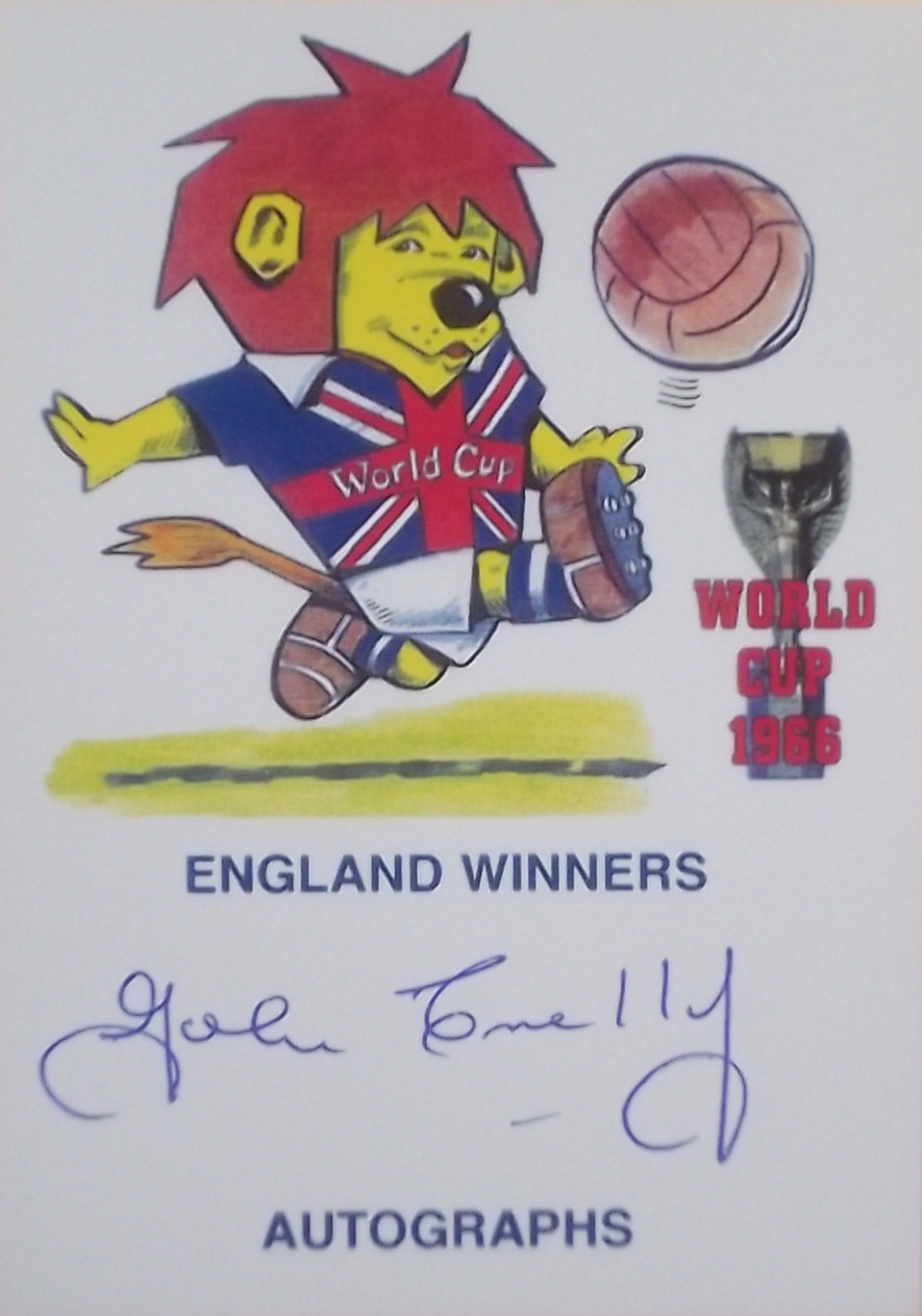 ENGLAND 1966 WORLD CUP WILLIE CARD AUTOGRAPHED BY JOHN CONNELLY