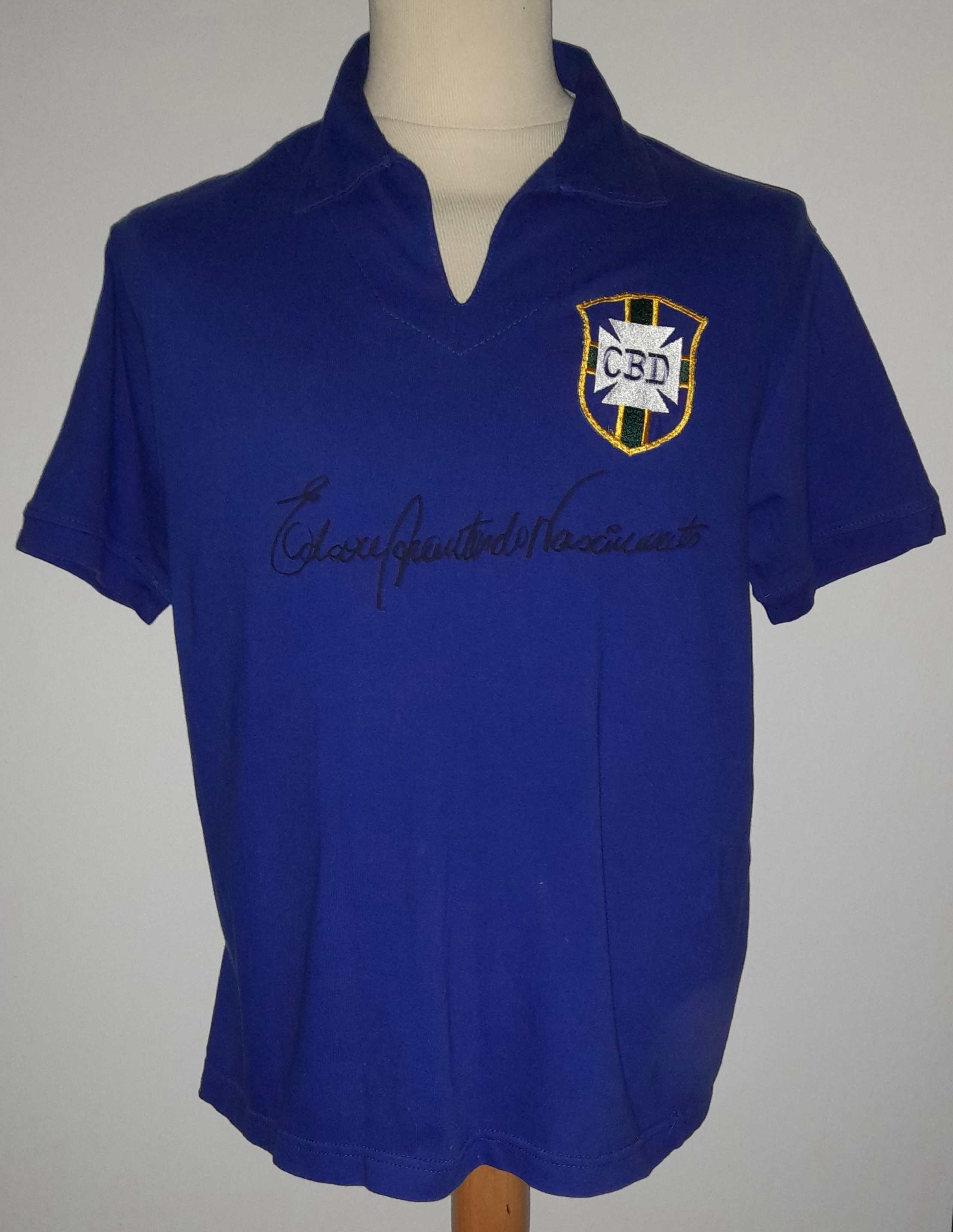 BRAZIL 1962 WORLD CUP SHIRT AUTOGRAPHED BY PELE