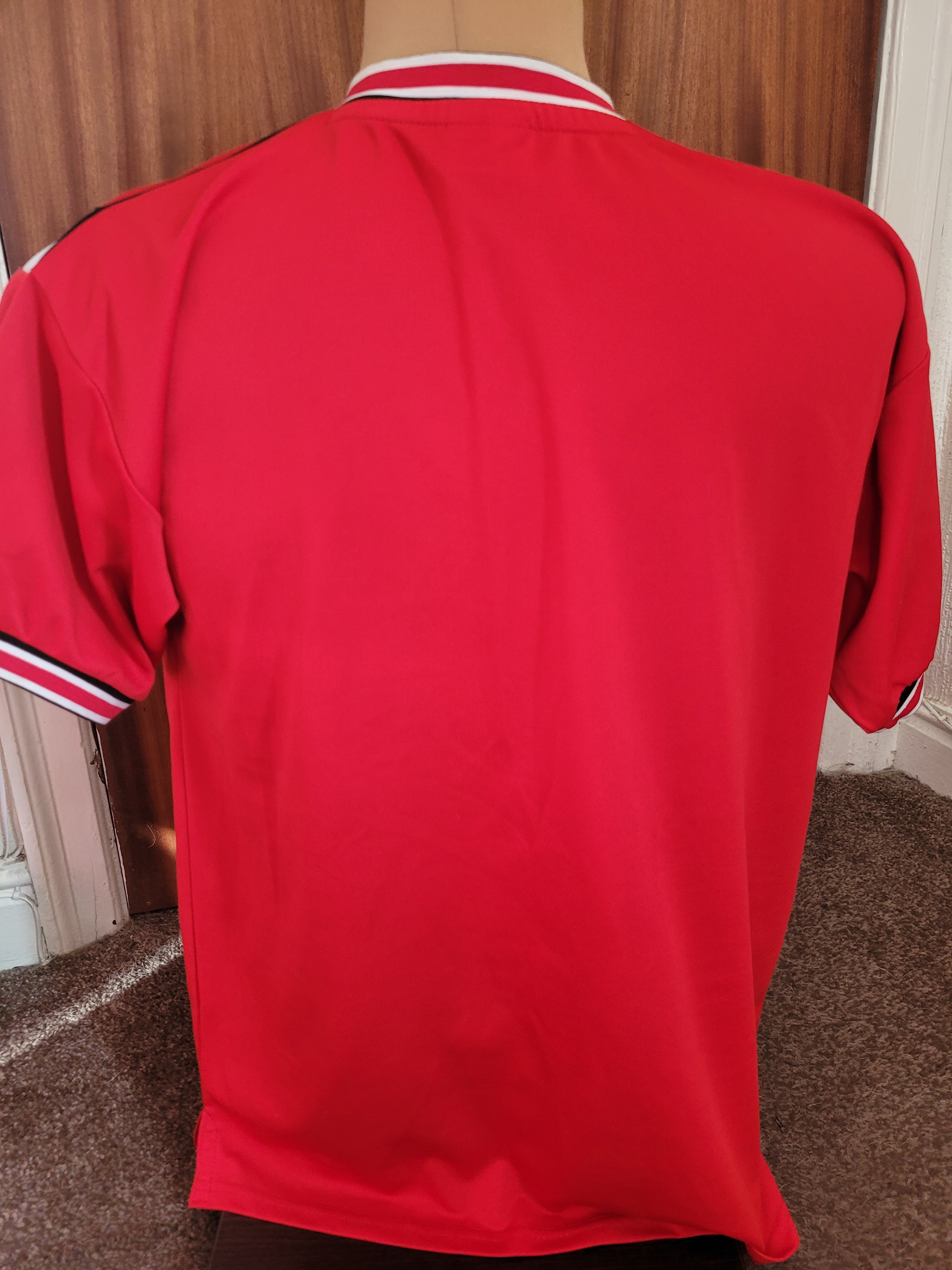 MANCHESTER UNITED 1985 FA CUP FINAL OFFICIAL RETRO SHIRT - Image 2 of 3