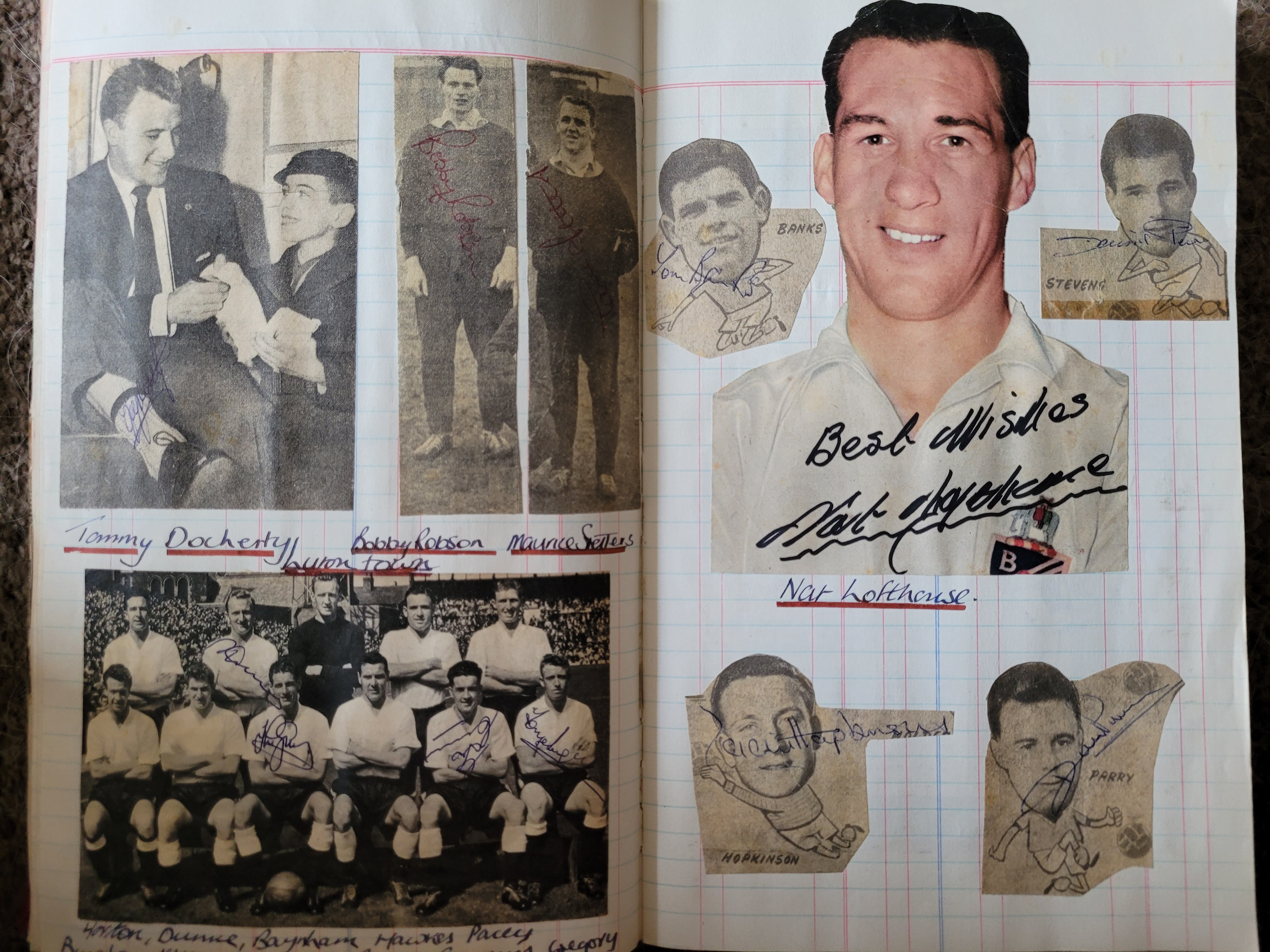 BOOK CONTAINING OVER 1,300 AUTOGRAPHED PICTURES INC' 4 OF MANCHESTER UNITED'S DUNCAN EDWARDS - Image 78 of 160