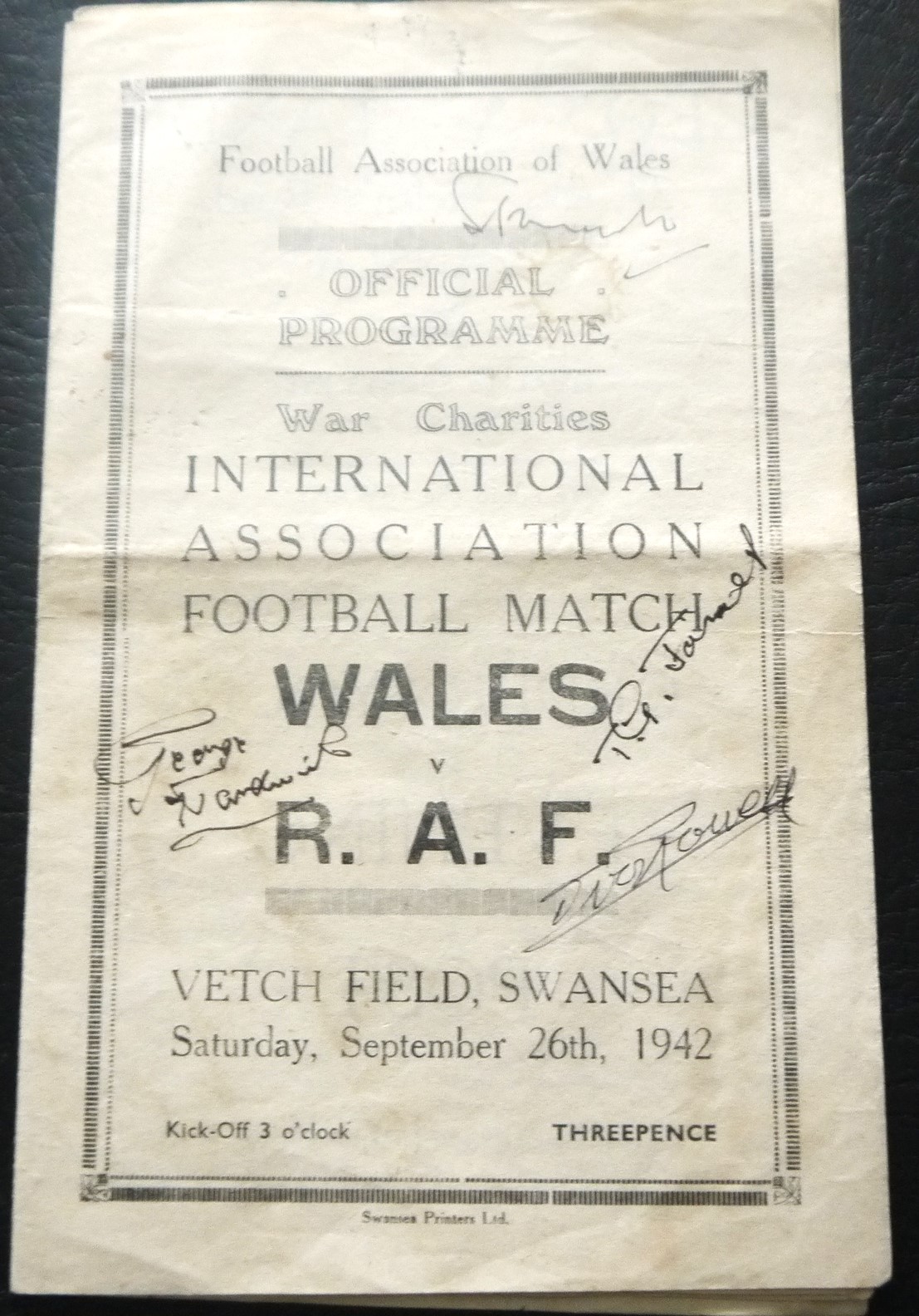 1942 WALES V RAF PLAYED AT SWANSEA AUTOGRAPHED PROGRAMME