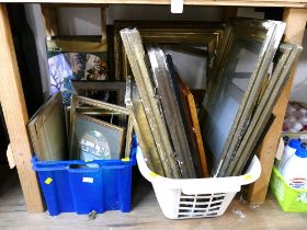Large quantity of picture frames