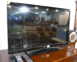 Celcus 33" TV with remote control