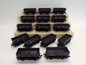 Fifteen Wrenn 00 gauge hopper wagons