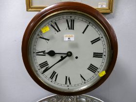 Victorian mahogany cased circular wall clock, 38 cm diameter,
