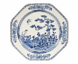 A Chinese octagonal plate, decorated with tree, deer and bird. diameter 33.5 cm.