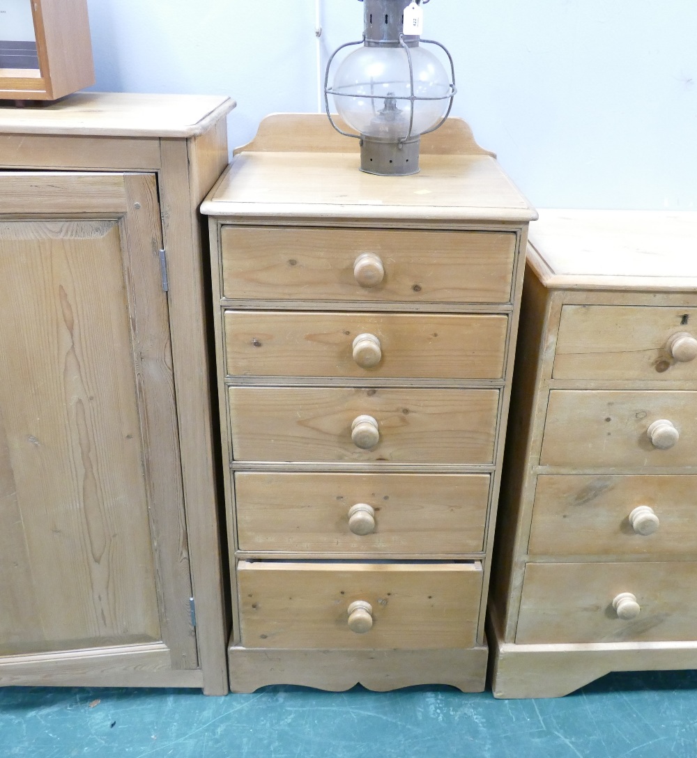Pine five flight chest of drawers