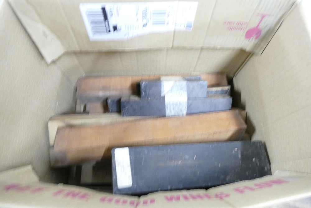 Box containing mixed hardwood turning/carving blanks which include Oak, Ebony etc in various sizes. - Image 2 of 2