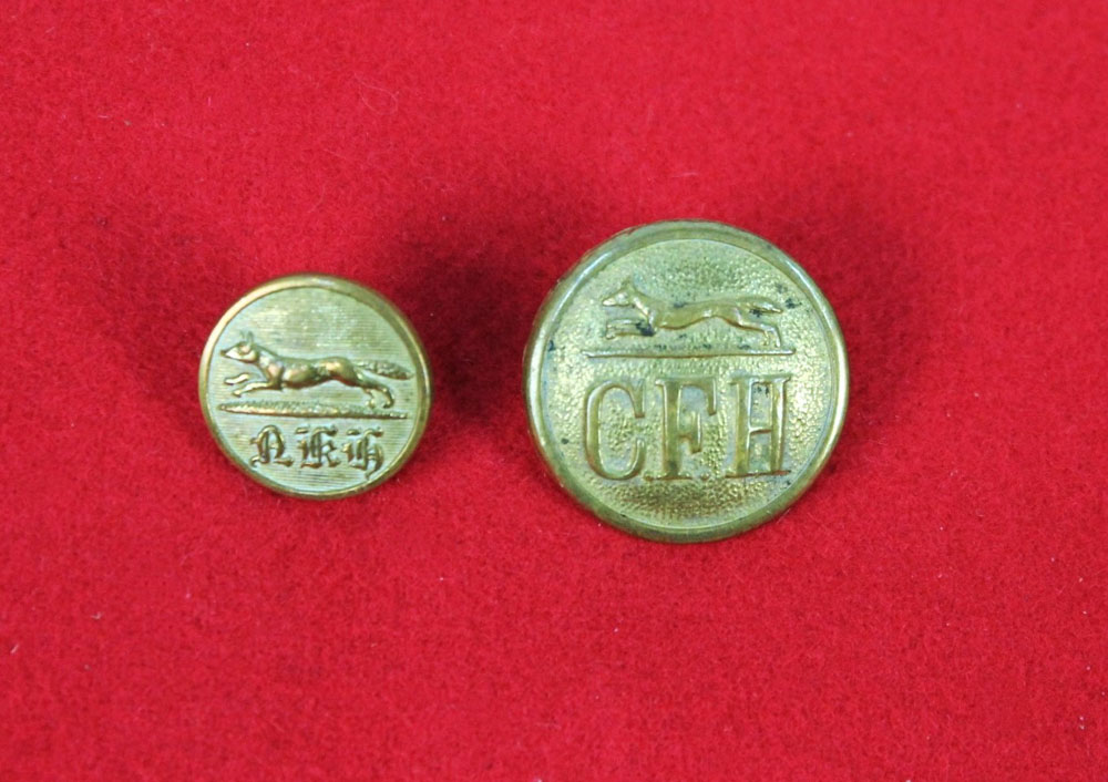 Two hunt buttons, - Image 2 of 3